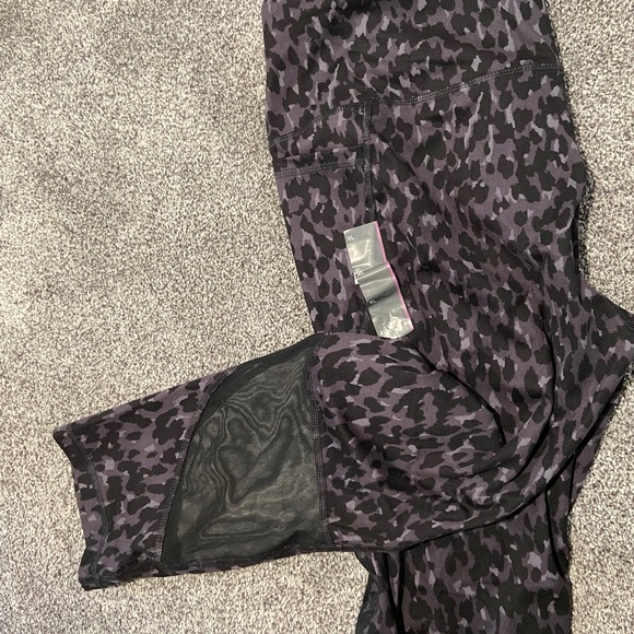 Capri athletic leggings - Picture 1 of 2